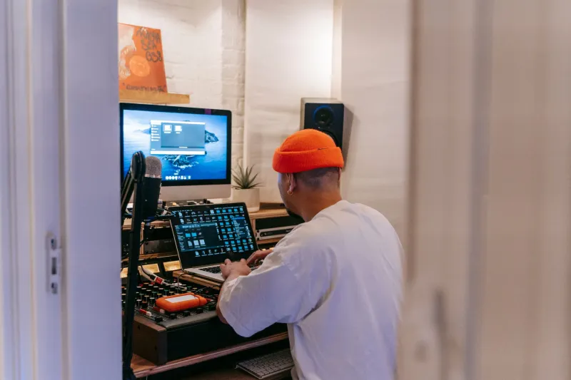 Stream Kings: How Philly's Independent Artists Are Cracking Spotify's Playlist Code Without a Label in Sight